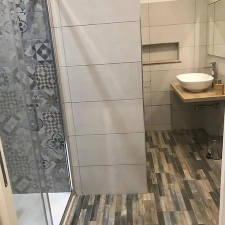 Madd House Bis Апартаменты *