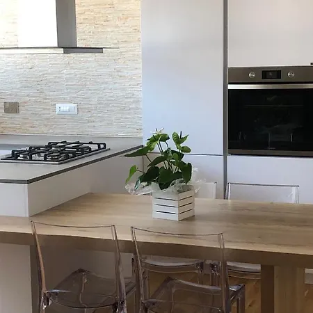 Madd House Bis Apartmán *